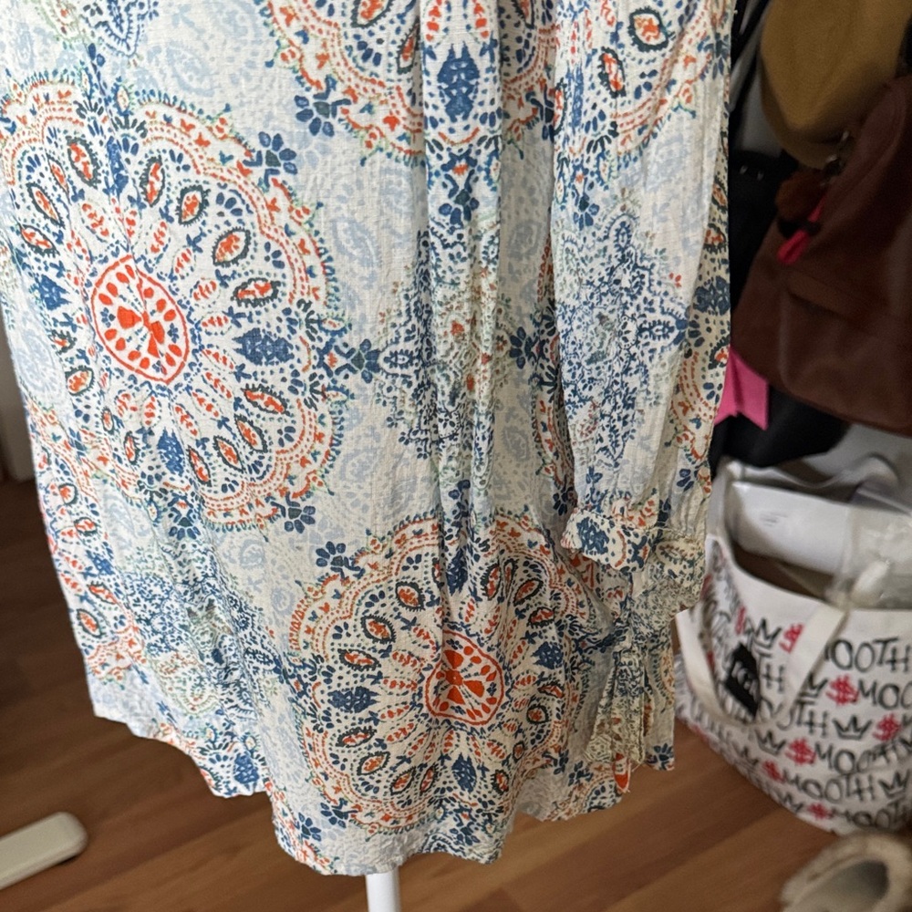 Floral Patterned Spring Summer Top - Picture 4 of 5